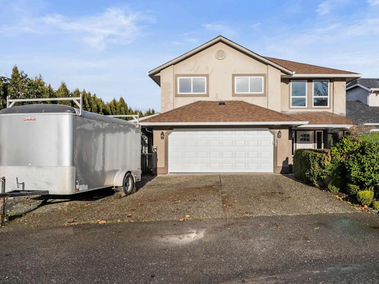 7017 Rochester Avenue, Chilliwack, BC, V2R 3V5