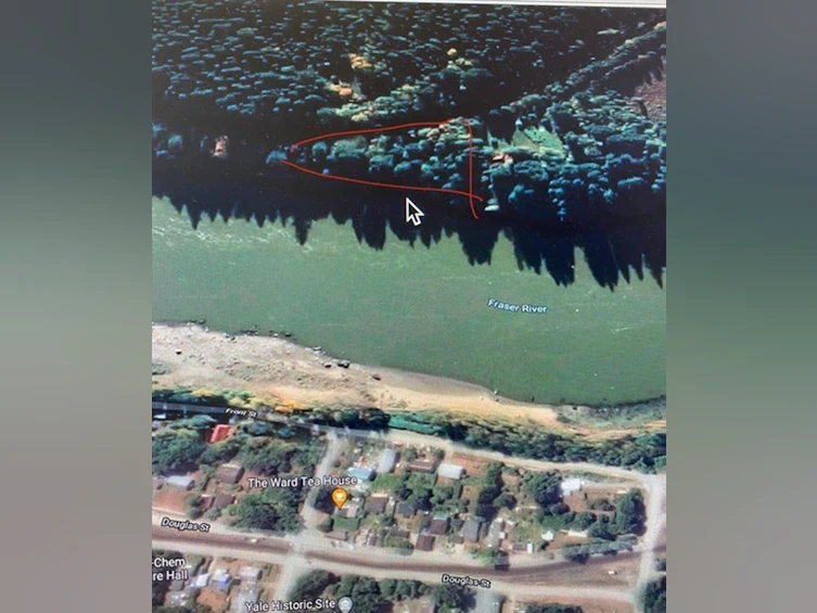 30950 EAST East Of River, Hope, BC, V0K 2S0 - 2