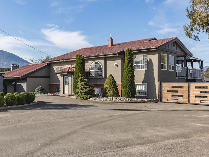 42745 Yale Road, Chilliwack BC V2R 4J5