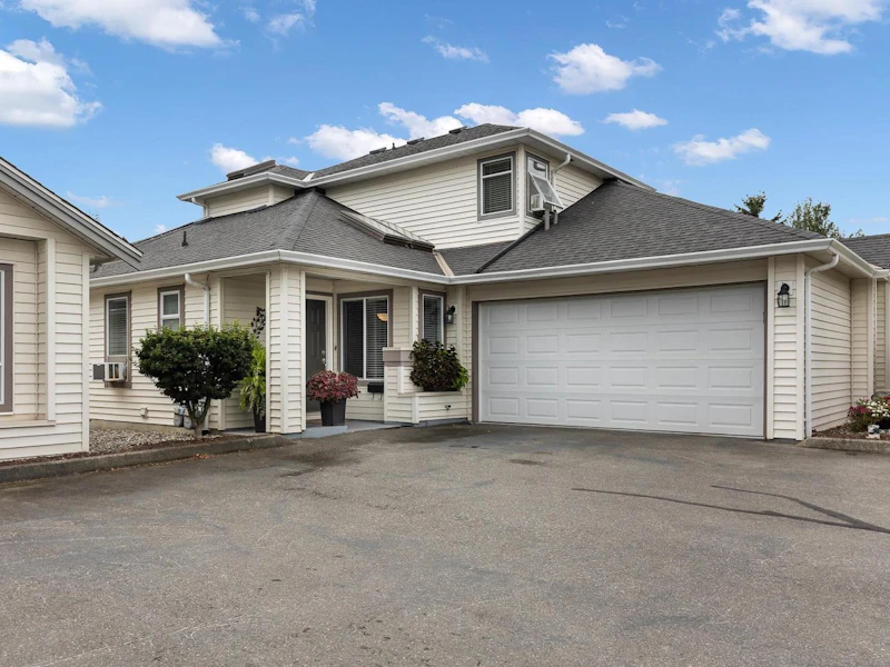 4 - 45302 Jasper Drive, Chilliwack BC V2R 3E9