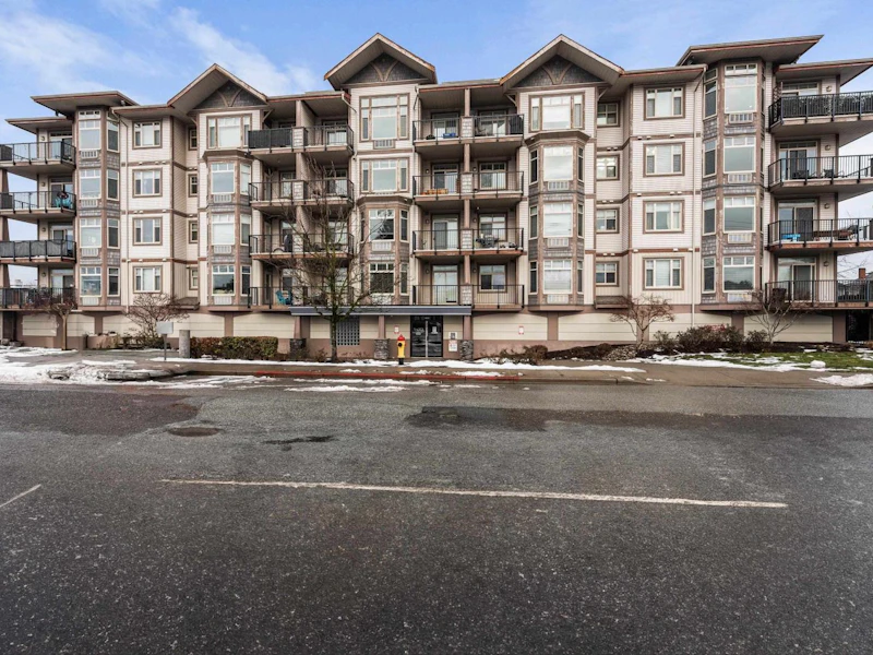 301 - 46021 Second Avenue, Chilliwack BC V2P 1S6