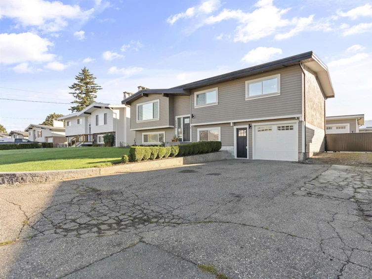 6060 Arlington Drive, Chilliwack, BC, V2R 2J6
