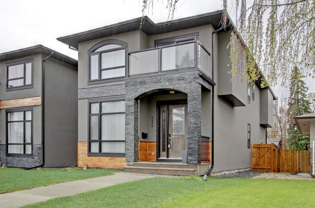 2229 Victoria Crescent Northwest, Calgary, AB, T2M 4E4