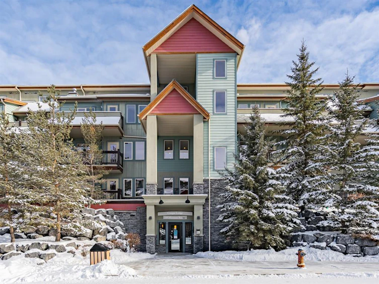 203,-109 Montane, Canmore, AB, T1W 3J2