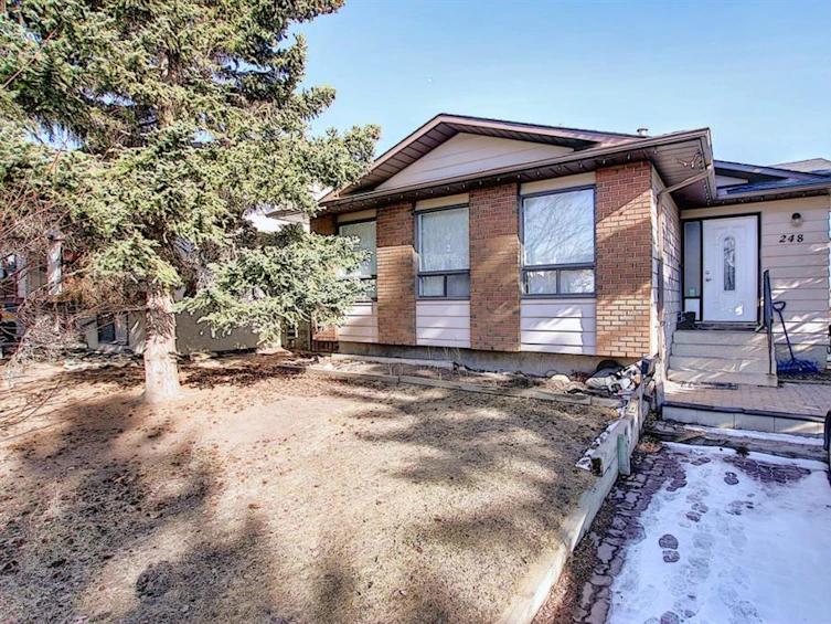 248 Bedford Place Northeast, Calgary, AB, T3K 2K5