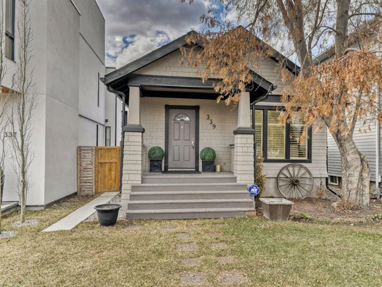 339 13 Street Northwest, Calgary, AB, T2N 1Z3