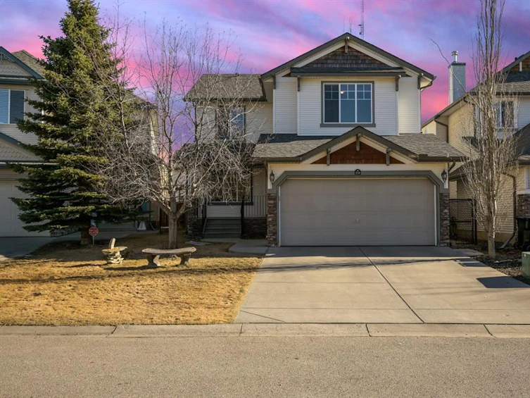 258 Cougarstone Gardens Southwest, Calgary, AB, T3H 4W5