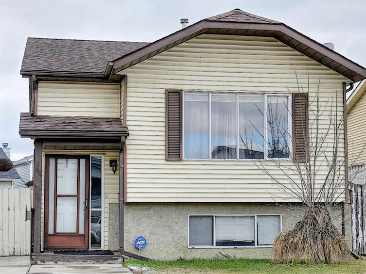 51 Erin Meadows Court Southeast, Calgary, AB, T2B 2Z8