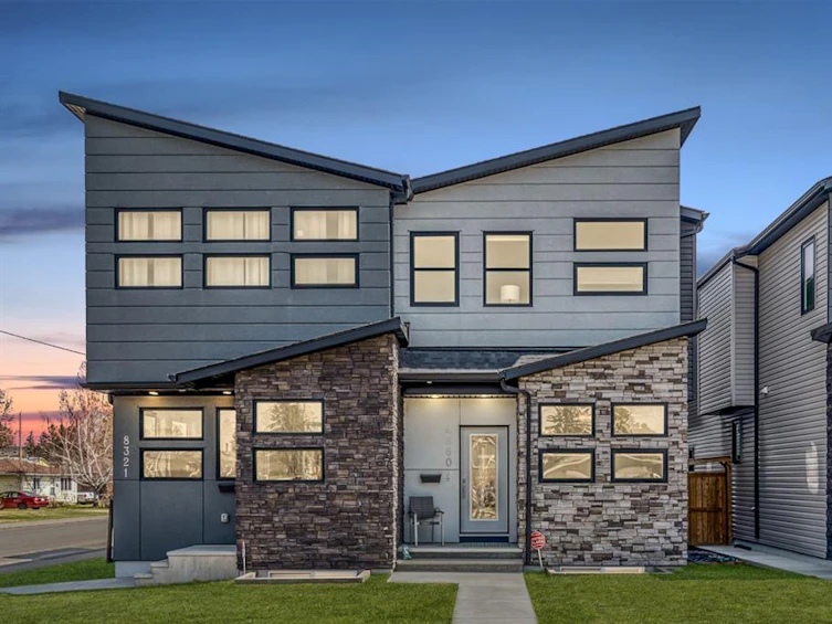4660 82 Street Northwest, Calgary, AB, T3B 1Y4