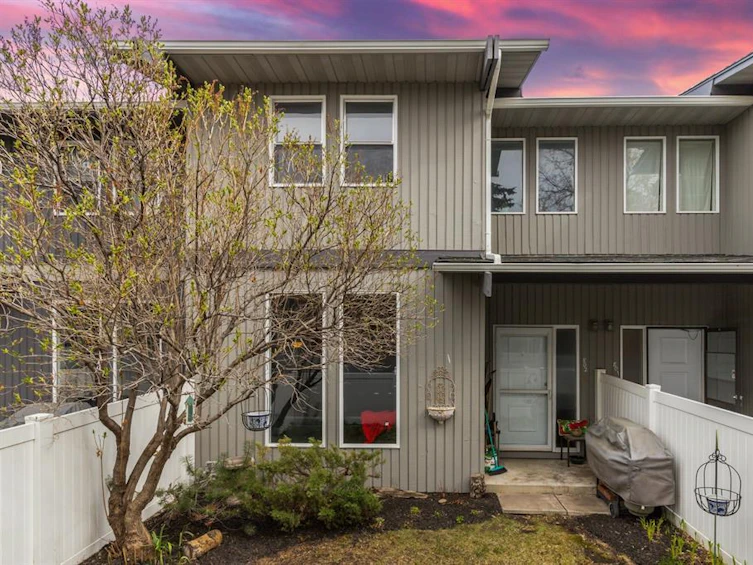 802,-120 Silvercreek Close Northwest, Calgary, AB, T3B 4N8