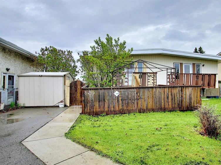 3439 35 Avenue Southeast, Calgary, AB, T2B 2J4
