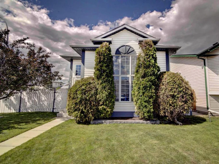 119 Applemont Close Southeast, Calgary, AB, T2A 7S3