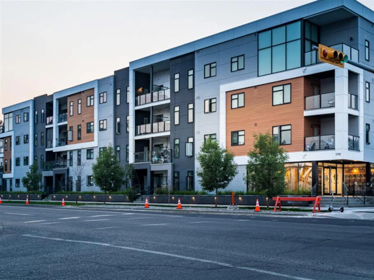 107,-2702 17 Avenue Southwest, Calgary, AB, T3C 1K7