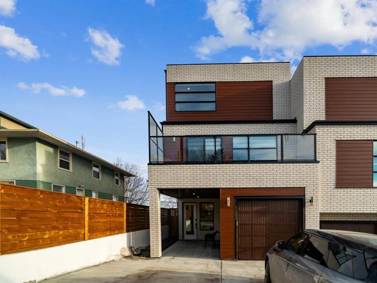 4122 Stanley Road Southwest, Calgary, AB, T2S 2P4
