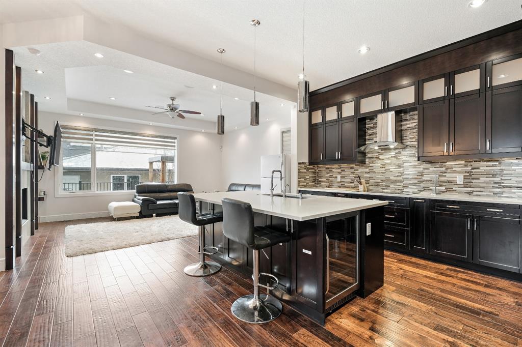 5027 21a Street Southwest, Calgary, AB, T2T 5C4