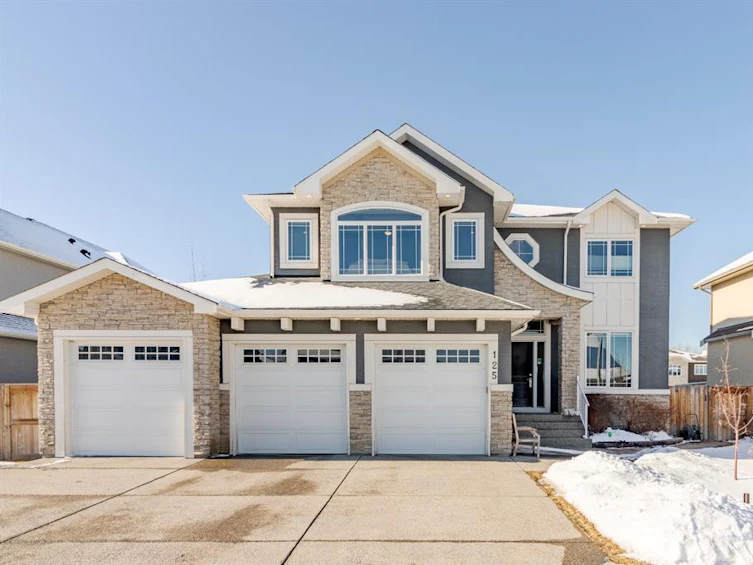 125 Kinniburgh Boulevard, Chestermere, AB, T1X 1A9