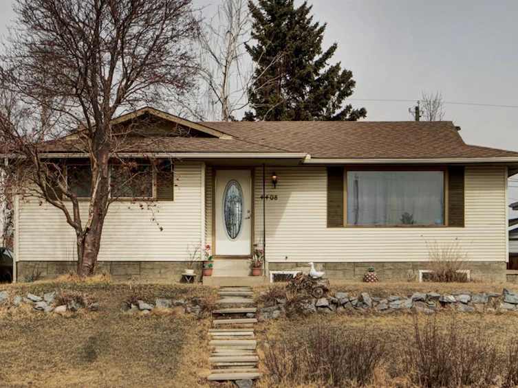 4408 Maryvale Drive NE, Calgary, AB, T2A 2T1