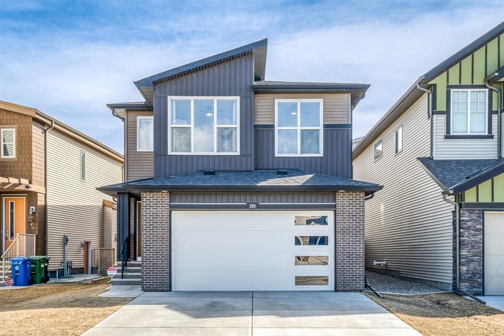 200 Carringvue Manor Northwest, Calgary, AB, T3P 0W3