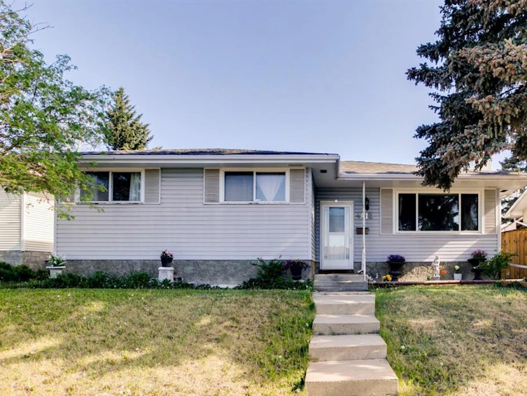 4412 Maryvale Drive Northeast, Calgary, AB, T2A 2V2