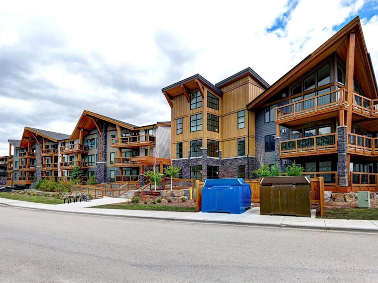 313,-106 Stewart Creek Rise, Canmore, AB, T1W 0N3