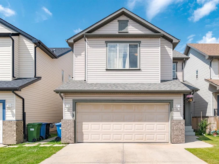 135 Evanston View Northwest, Calgary, AB, T3P 1H3