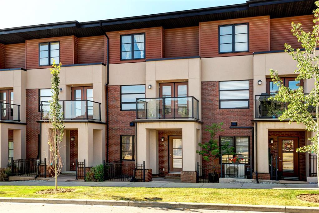 29 Aspen Hills Green Southwest, Calgary, AB, T3H 0H6