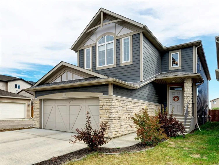 12 Legacy Landing Southeast, Calgary, AB, T2X 2E5