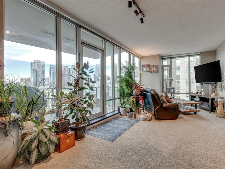 801,-210 15 Avenue Southeast, Calgary, AB, T2G 0B5
