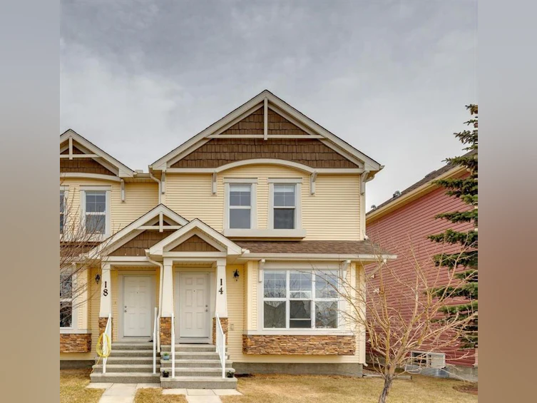 14 Autumn Green Southeast, Calgary, AB, T3B 2B9
