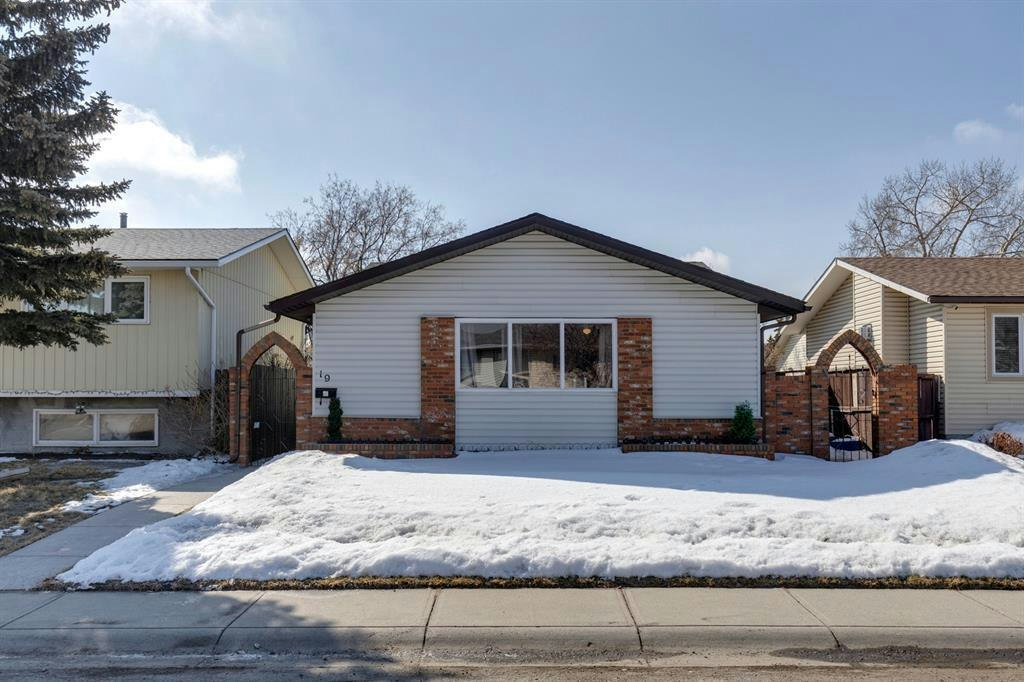 19 Whitman Crescent Northeast, Calgary, AB, T1Y 4H6