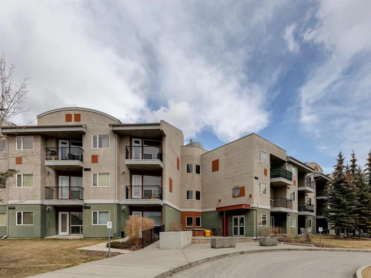 330,-69 Springborough Court Southwest, Calgary, AB, T3H 5V5
