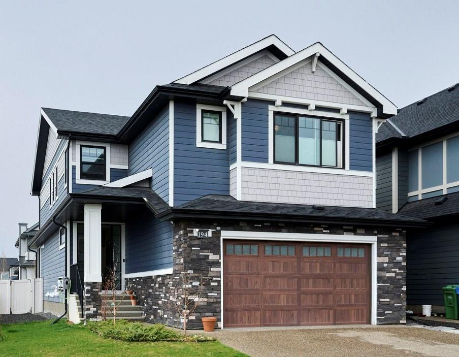 194 West Grove Way West, Calgary, AB, T3H 1Z3