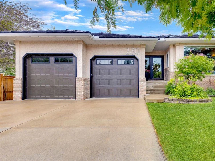230 Hawkstone Court Northwest, Calgary, AB, T3G 3P2