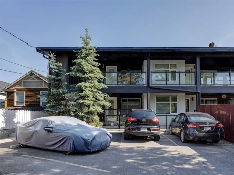 2815 17 Street Southwest, Calgary, AB, T2T 1G9