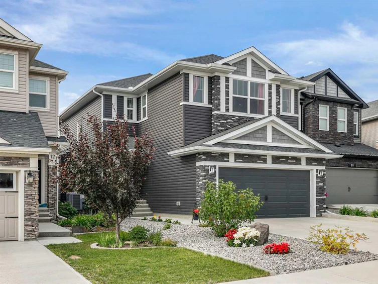 16 Nolancliff Bay Northwest, Calgary, AB, T3R 0T5