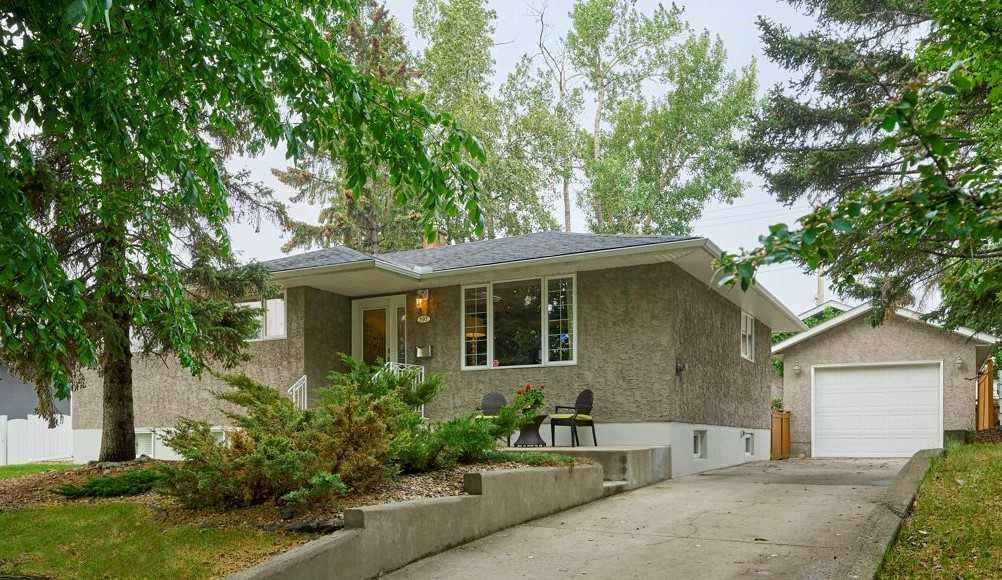 197 Windermere Road Southwest, Calgary, AB, T3C 3K9