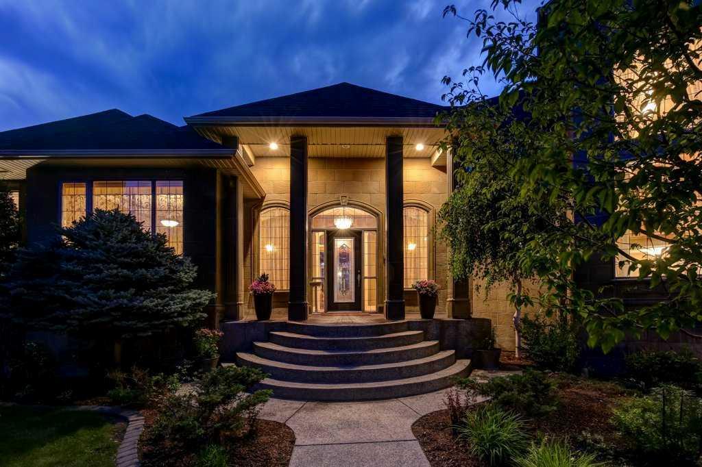 71 Lynx Meadows Drive Northwest, Calgary, AB, T3L 3L9