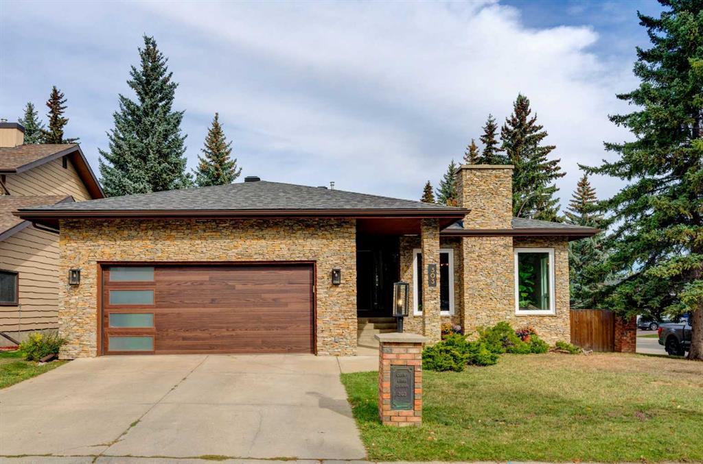 303 Canter Place Southwest, Calgary, AB, T2W 3Z3
