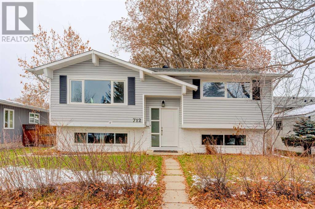712 Queensland Drive Southeast, Calgary, AB, T2J 4S9
