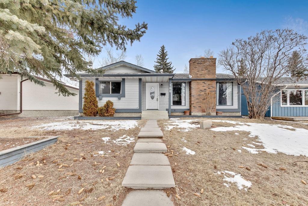 180 SW Brookgreen Dr  