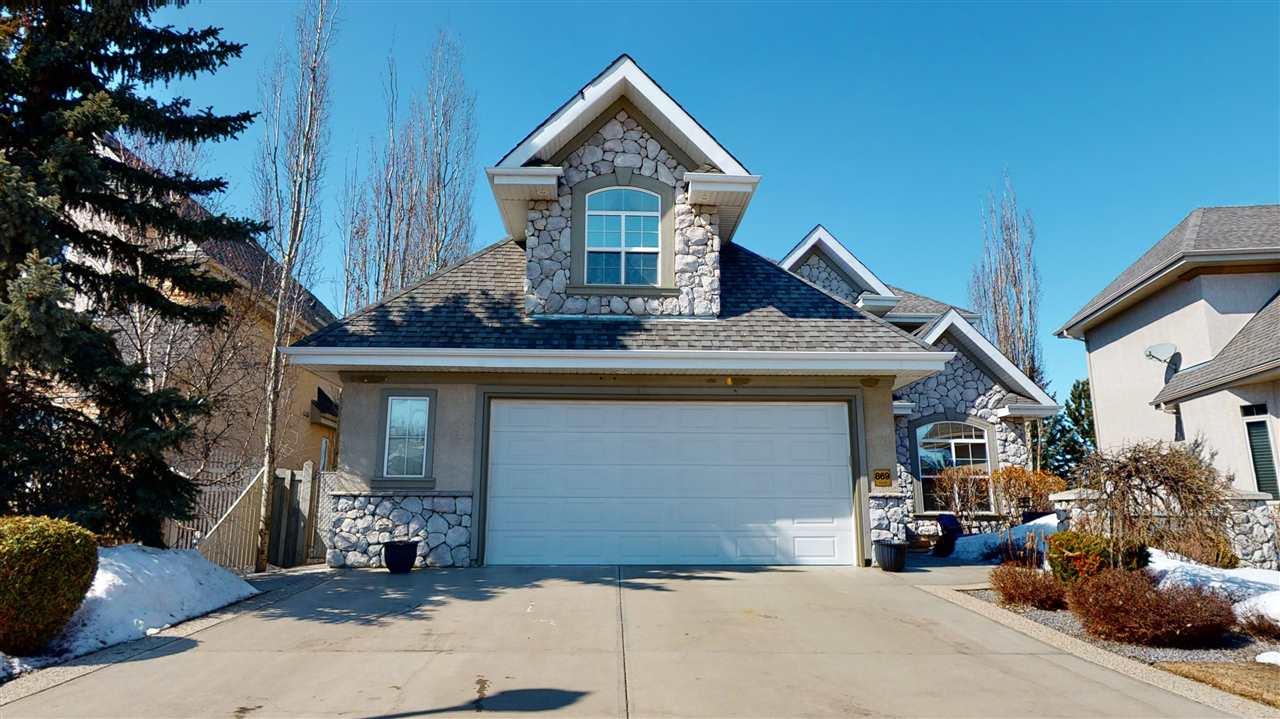 869 NW Twin Brks Cl  