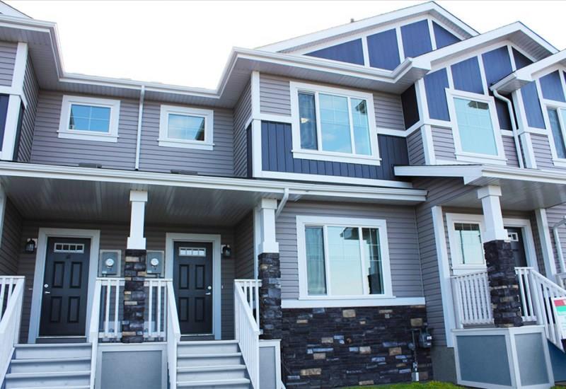 585 NW Ebbers Wy  
