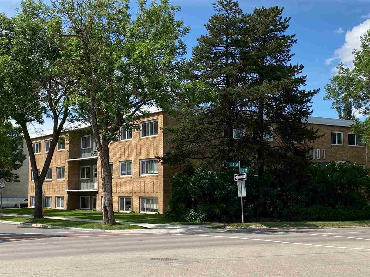 23-8406 NW 104 St  