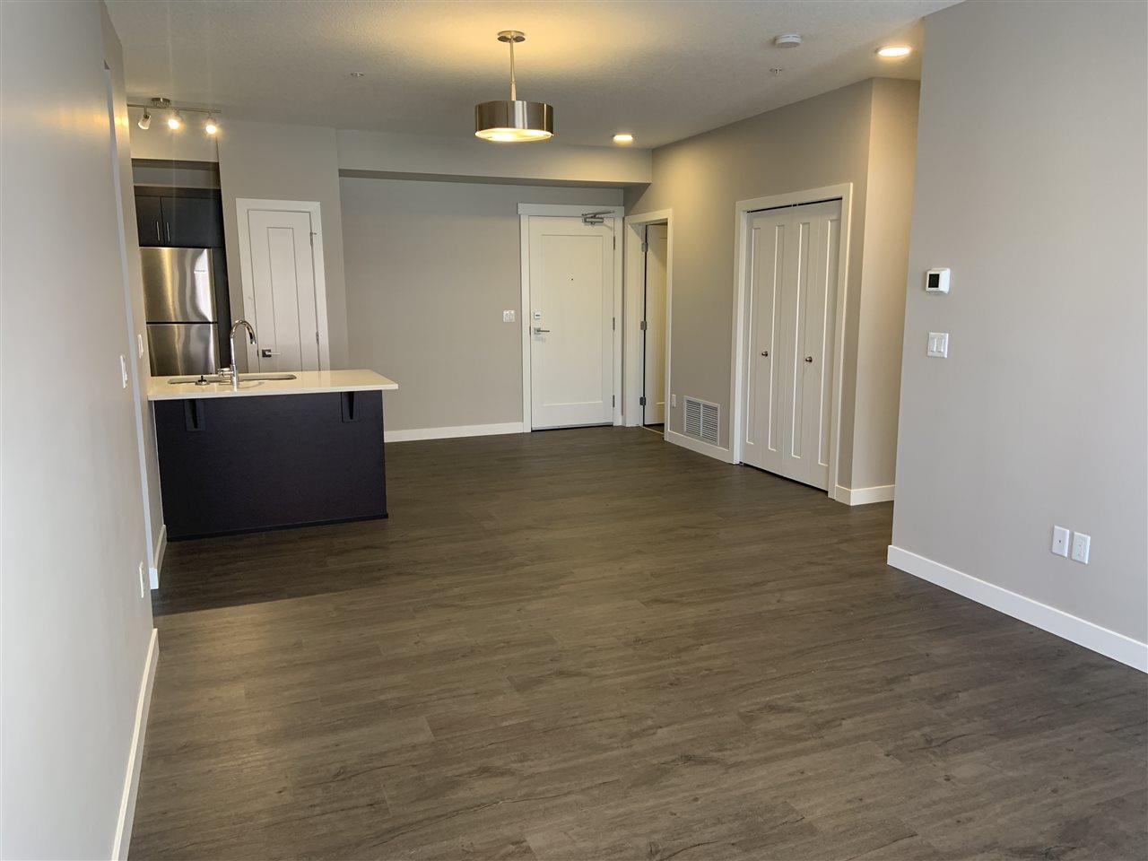 211-560 Griesbach Pr NW