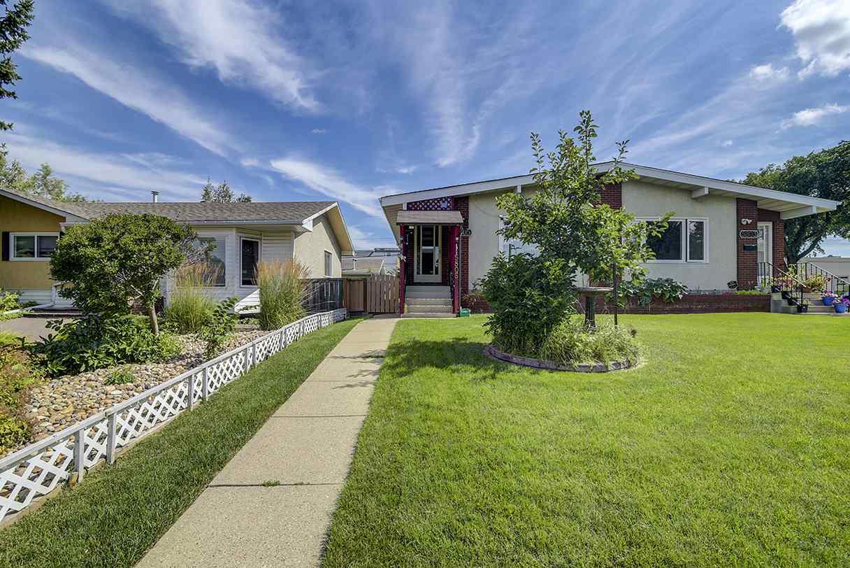 5805 105 St NW  