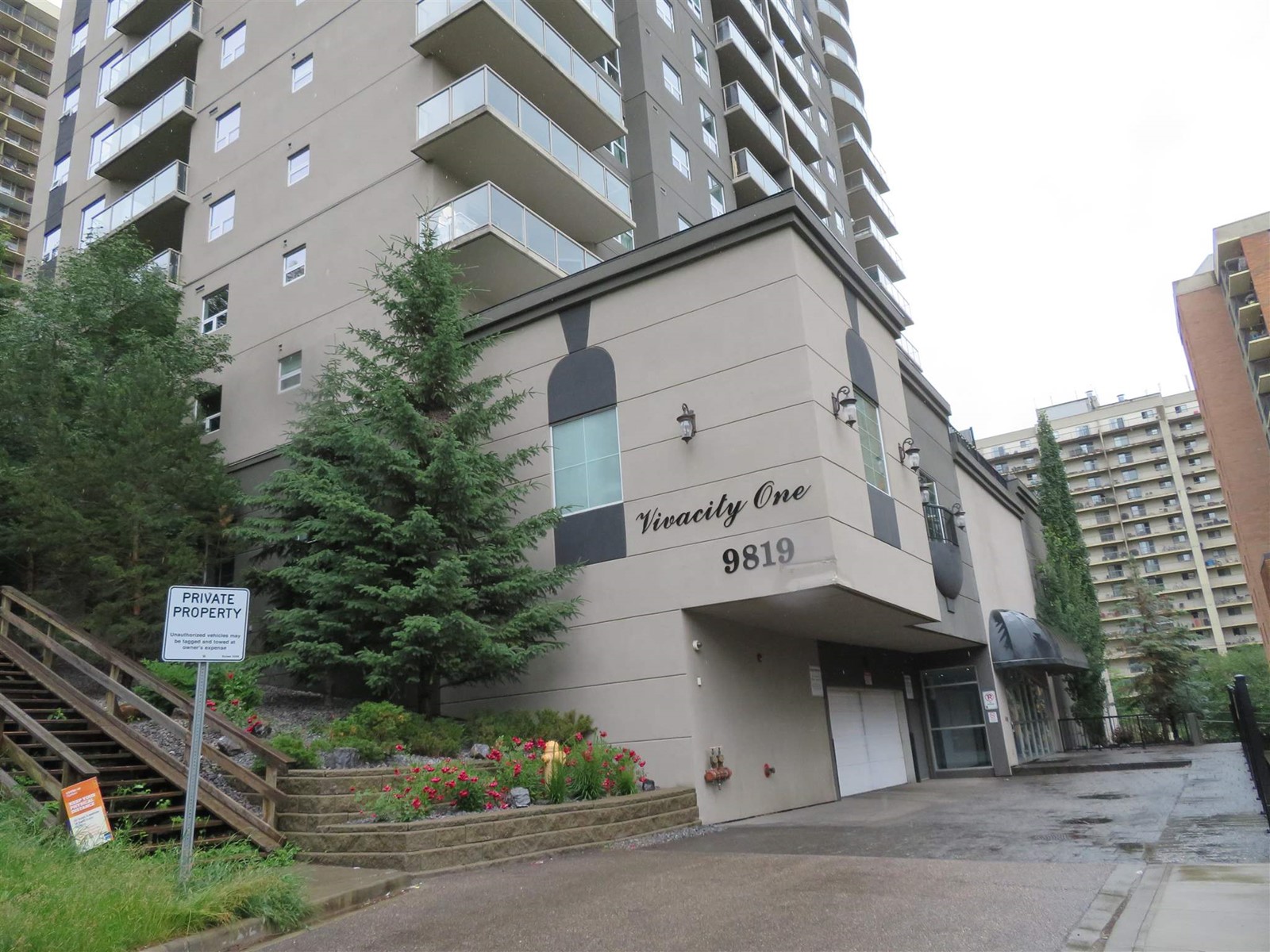 508-9819 104 Street NW, Edmonton, AB, T5K 0Y8