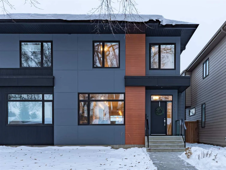 9522 70 Avenue NW, Edmonton, AB, T6E 0V1