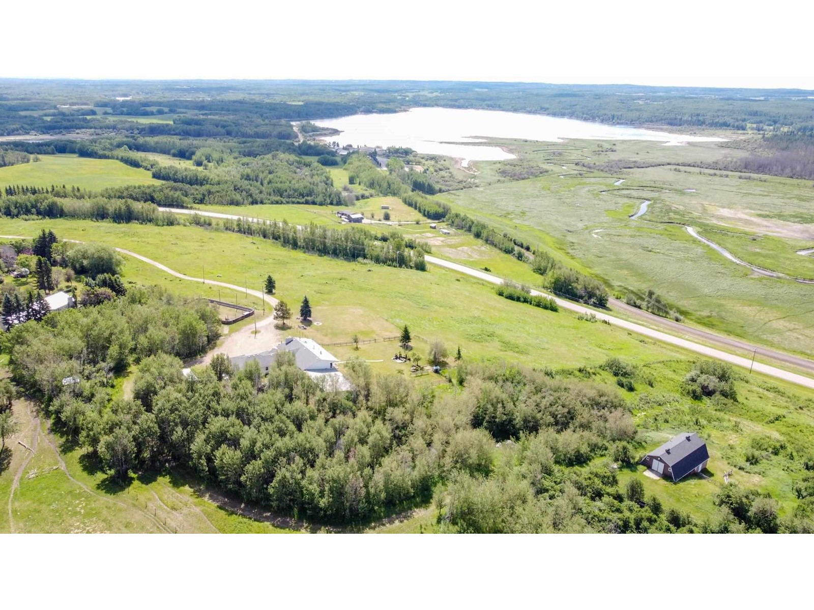 1422 Highway 37, Rural Lac Ste. Anne County, AB, T0E 1V0