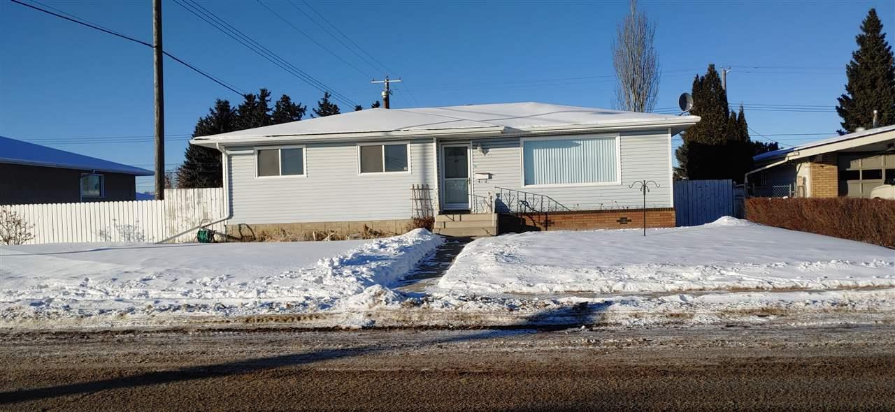 6816 86 Av NW