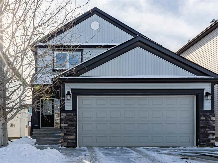 22051 95 Avenue NW, Edmonton, AB, T5T 4A7